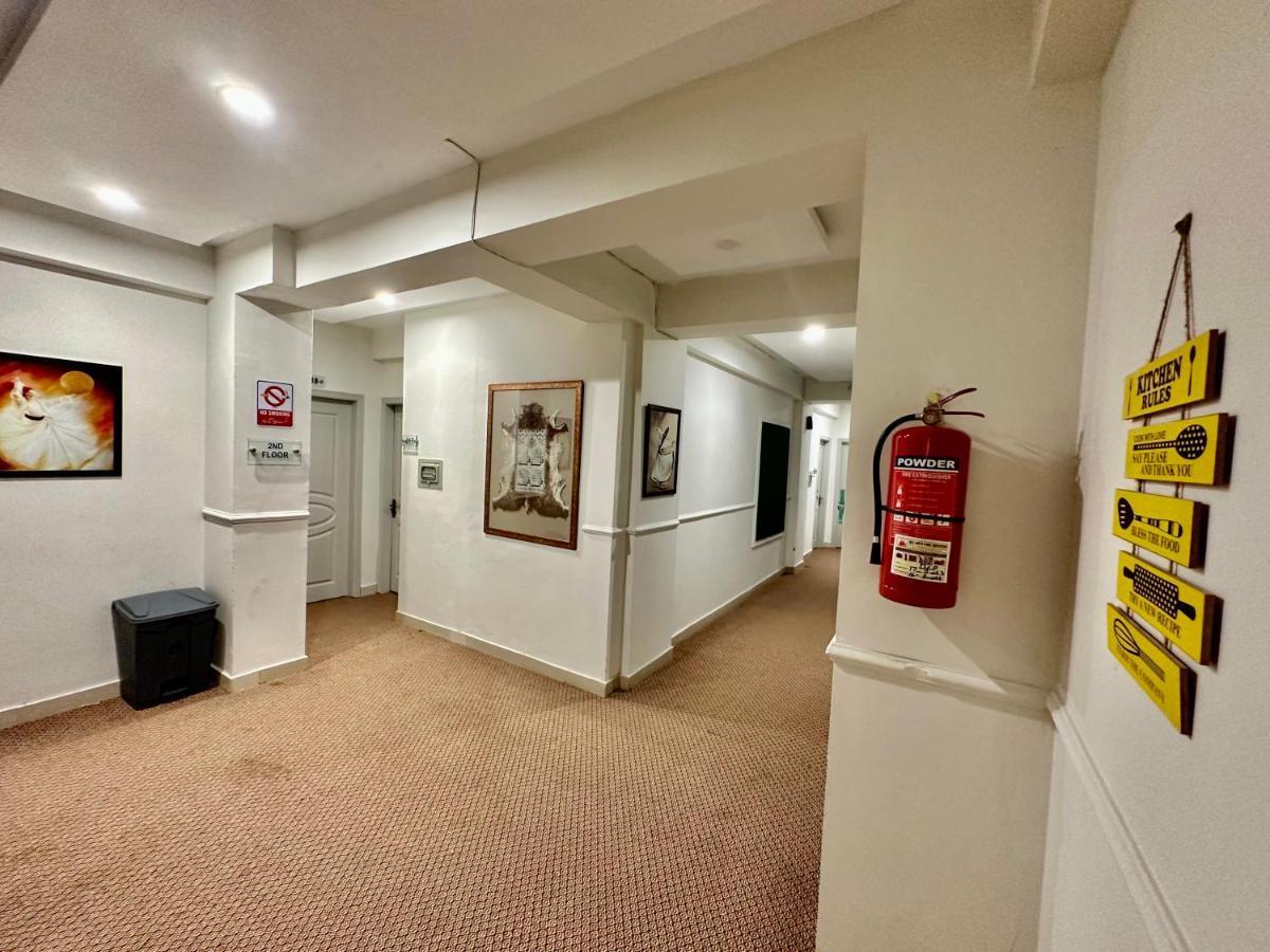 Mudan Hotel Islamabad Bagian luar foto