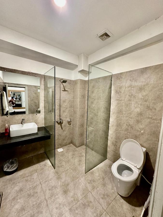 Mudan Hotel Islamabad Bagian luar foto